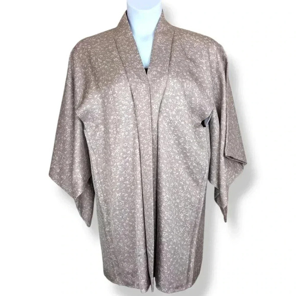 Vintage Silk Pink Floral Haori - Picture 3 of 11